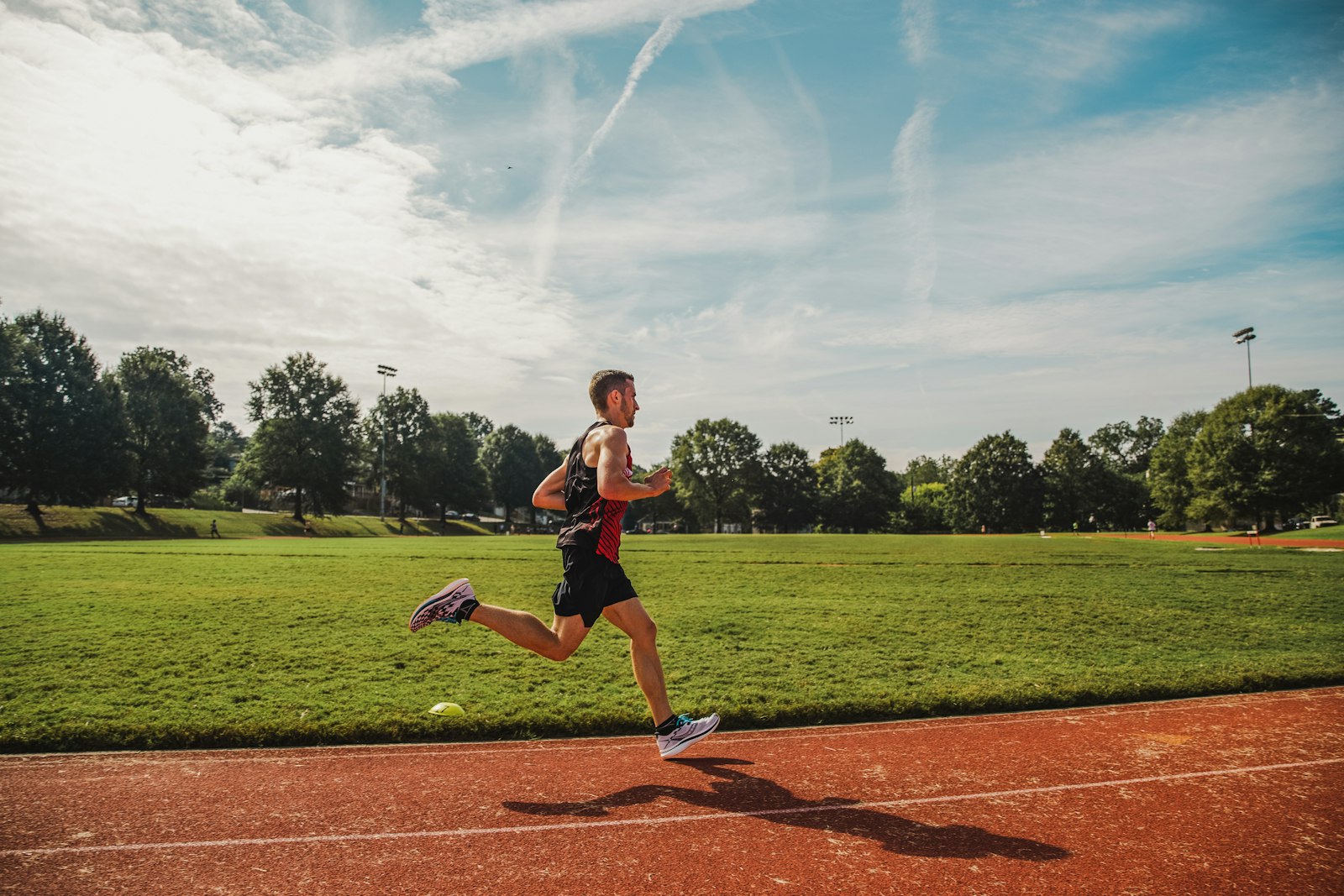 Does Static Vs Dynamic Stretching Actually Work? What the Science Says